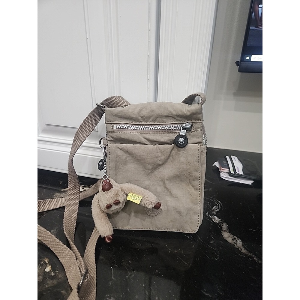 Kipling Crossbody Shoulder Bag Tan Nylon with Plush Monkey Keychain "Xiah" – Vin